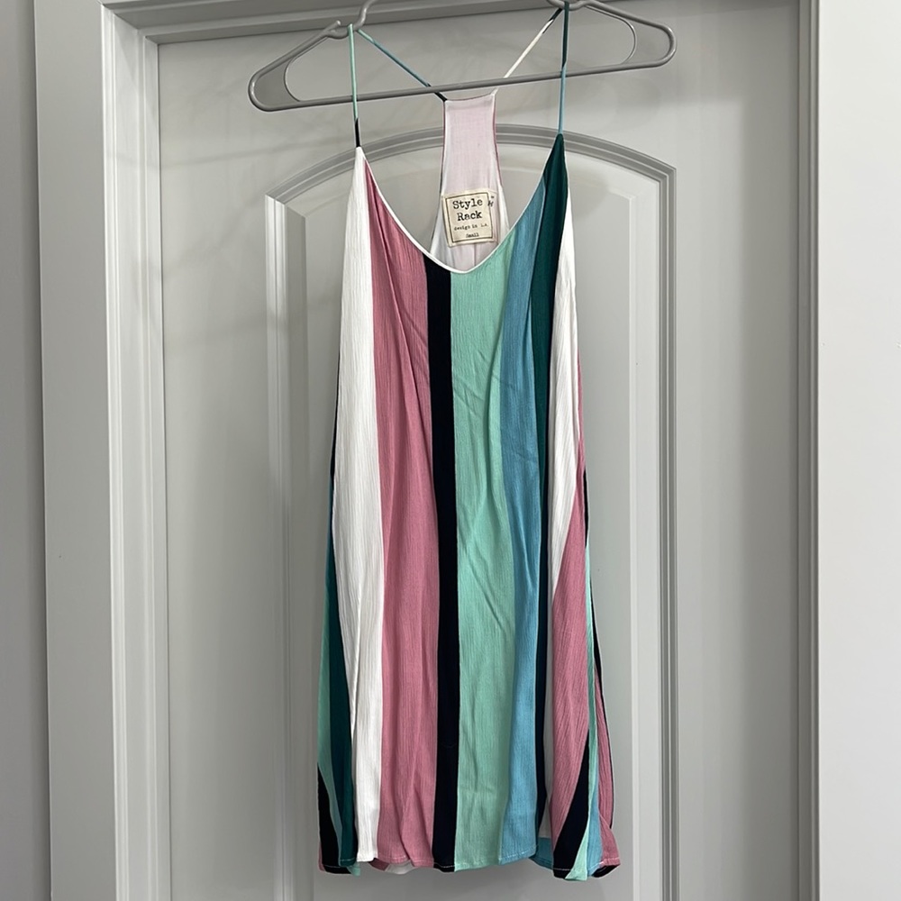 Multicolored, short dress. Size small